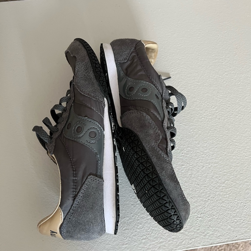 Saucony Bullet. Mens size 9.